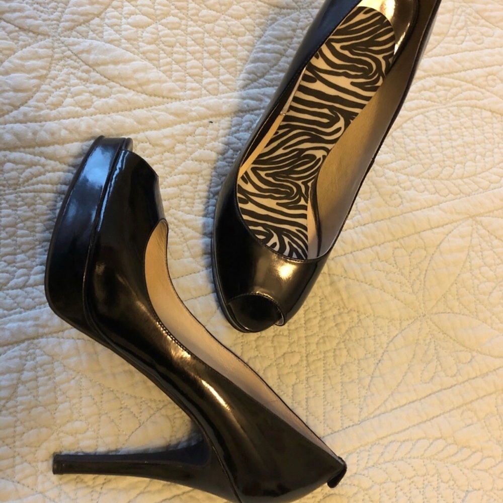 Michael kors peep toe heels black 👠👠👠👠